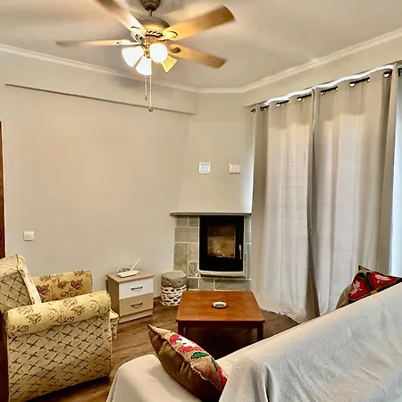 بيت للعطل Mountin View & Rafting In Përmet