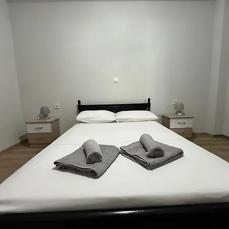 بيت للعطل Mountin View & Rafting In Përmet