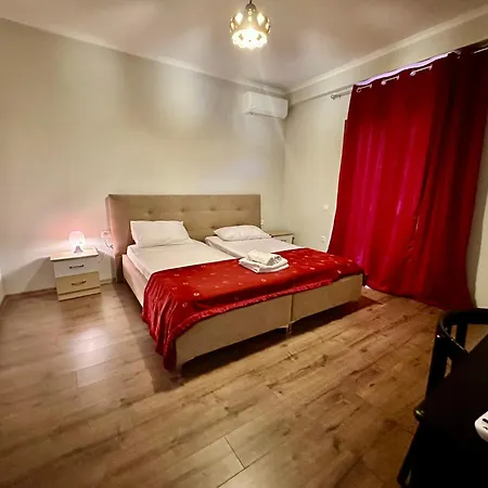 Mountin View & Rafting In بيت للعطل Përmet