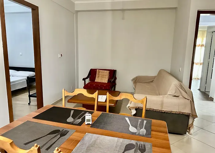 度假居 Mountin View & Rafting In