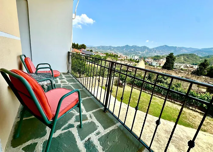 Mountin View & Rafting In 度假居 Përmet